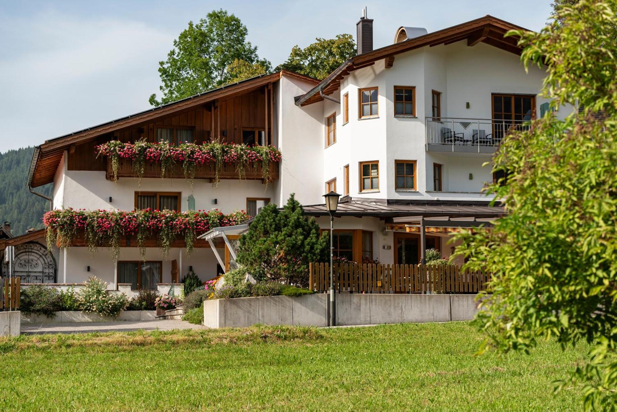 Hotel Arnika Garni Oberammergau Exterior foto